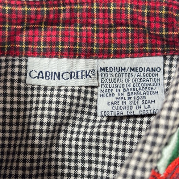 Vintage Cabin Creek Check Holiday Embroidered Floral Pinecones Button Up Top - Picture 7 of 9